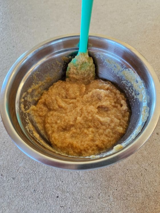 Applesauce and peanut butter mixed together.