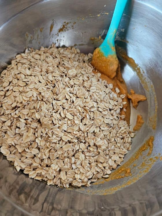 Old fashioned oats added to the wet ingredients.