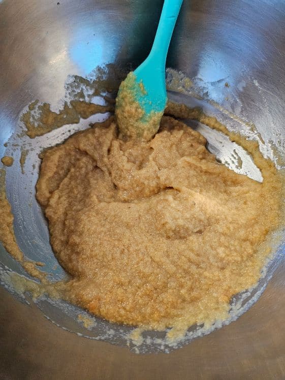 Applesauce and peanut butter mixed together.