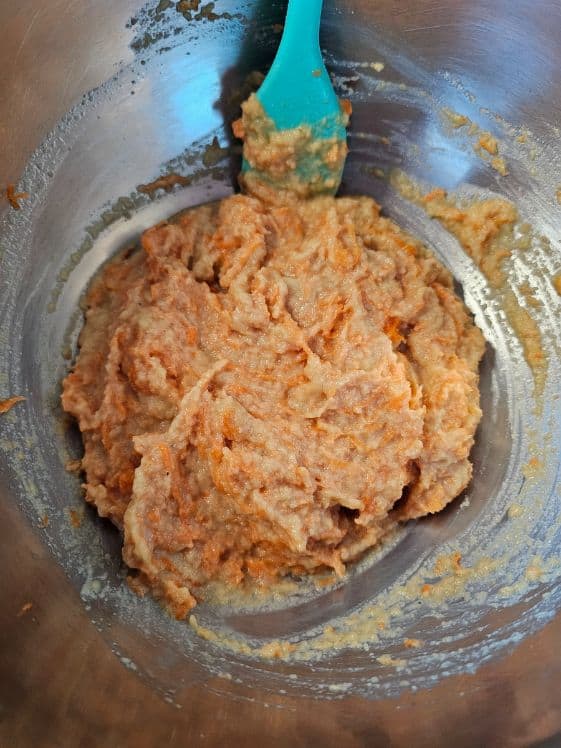 All wet ingredients mixed together.